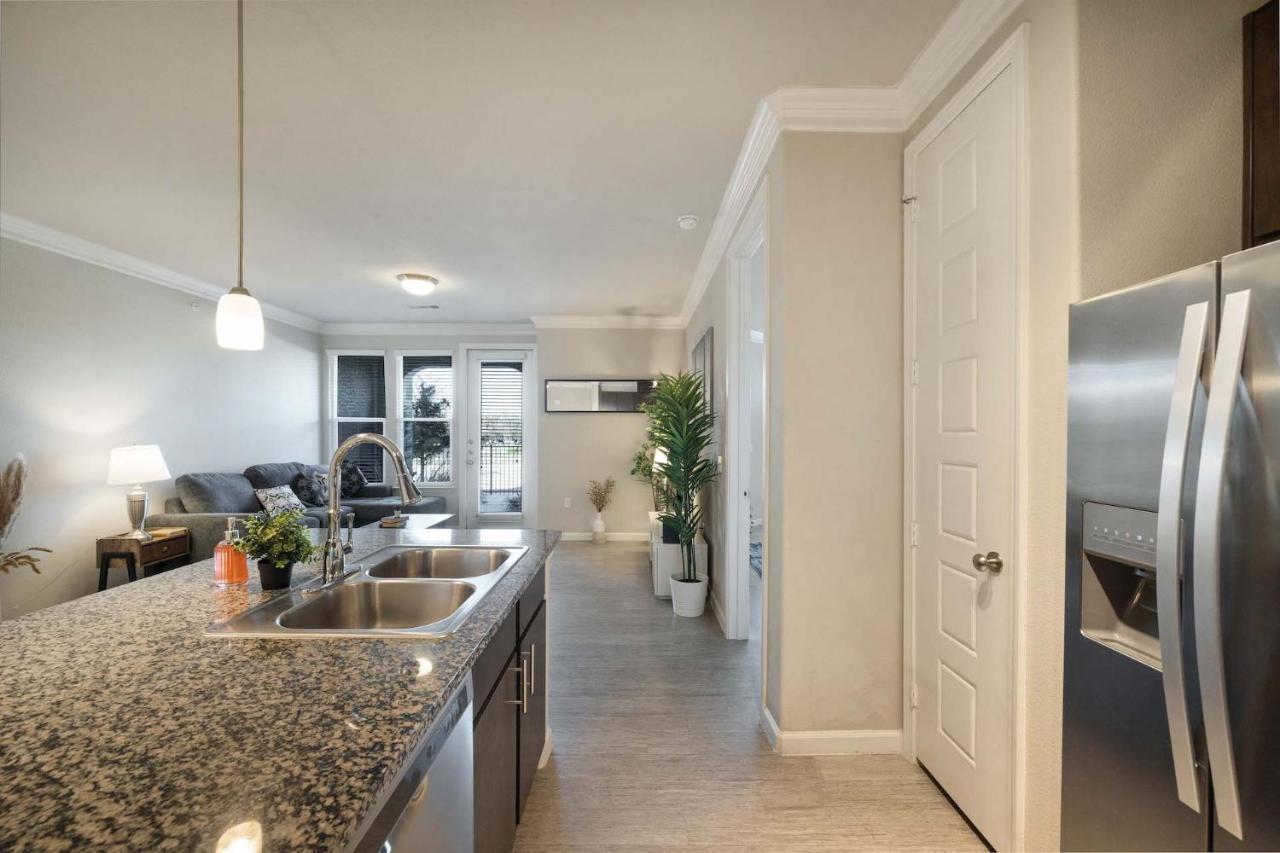 Luxury Townhomes - Evonify Stays ออสติน ภายนอก รูปภาพ