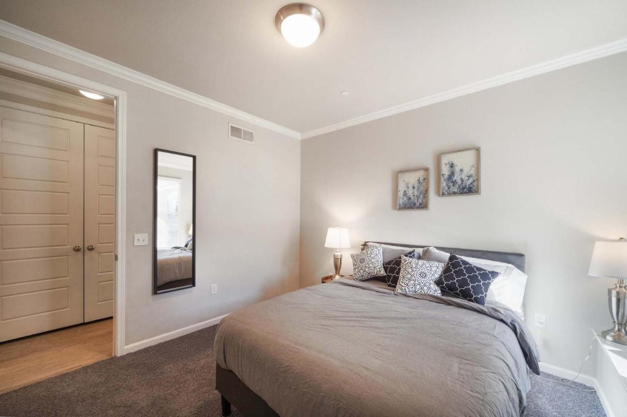 Luxury Townhomes - Evonify Stays ออสติน ภายนอก รูปภาพ