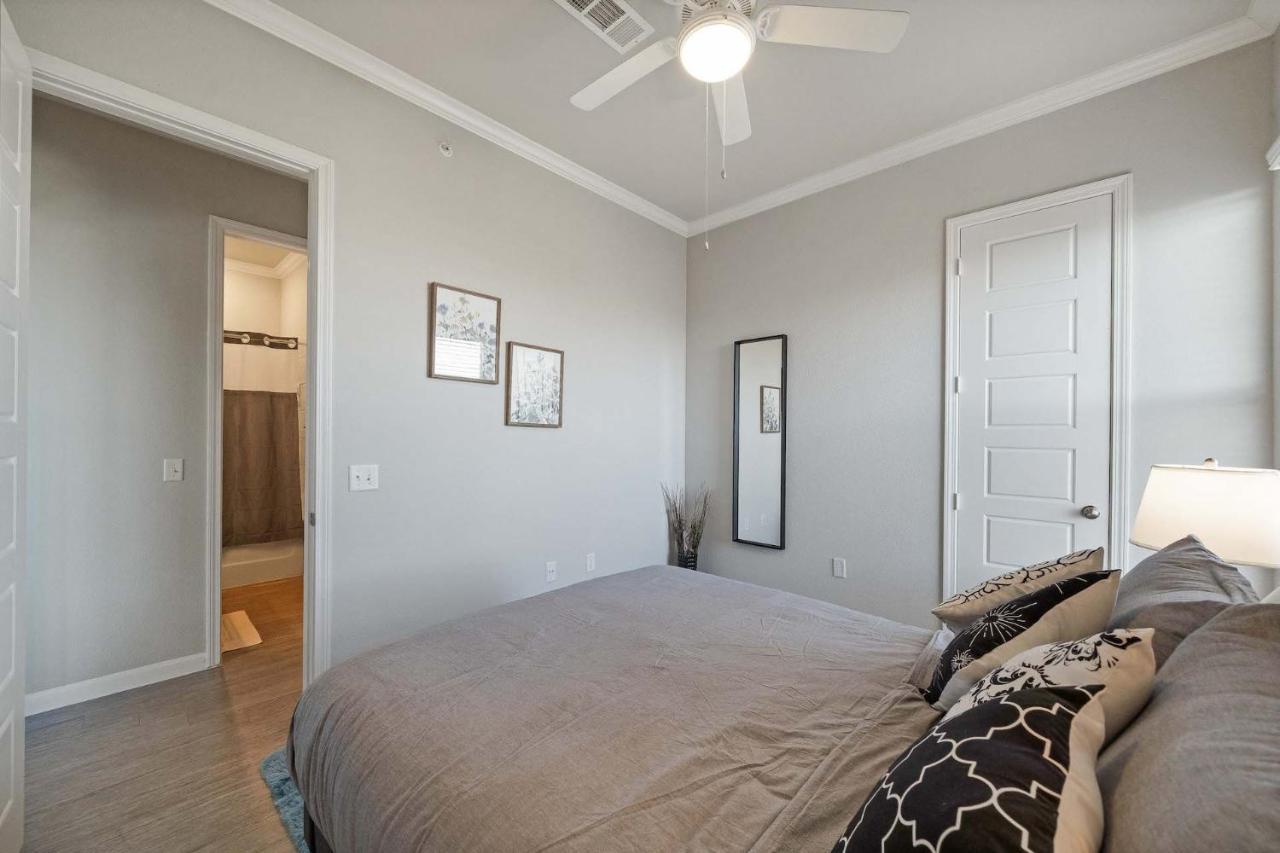 Luxury Townhomes - Evonify Stays ออสติน ภายนอก รูปภาพ